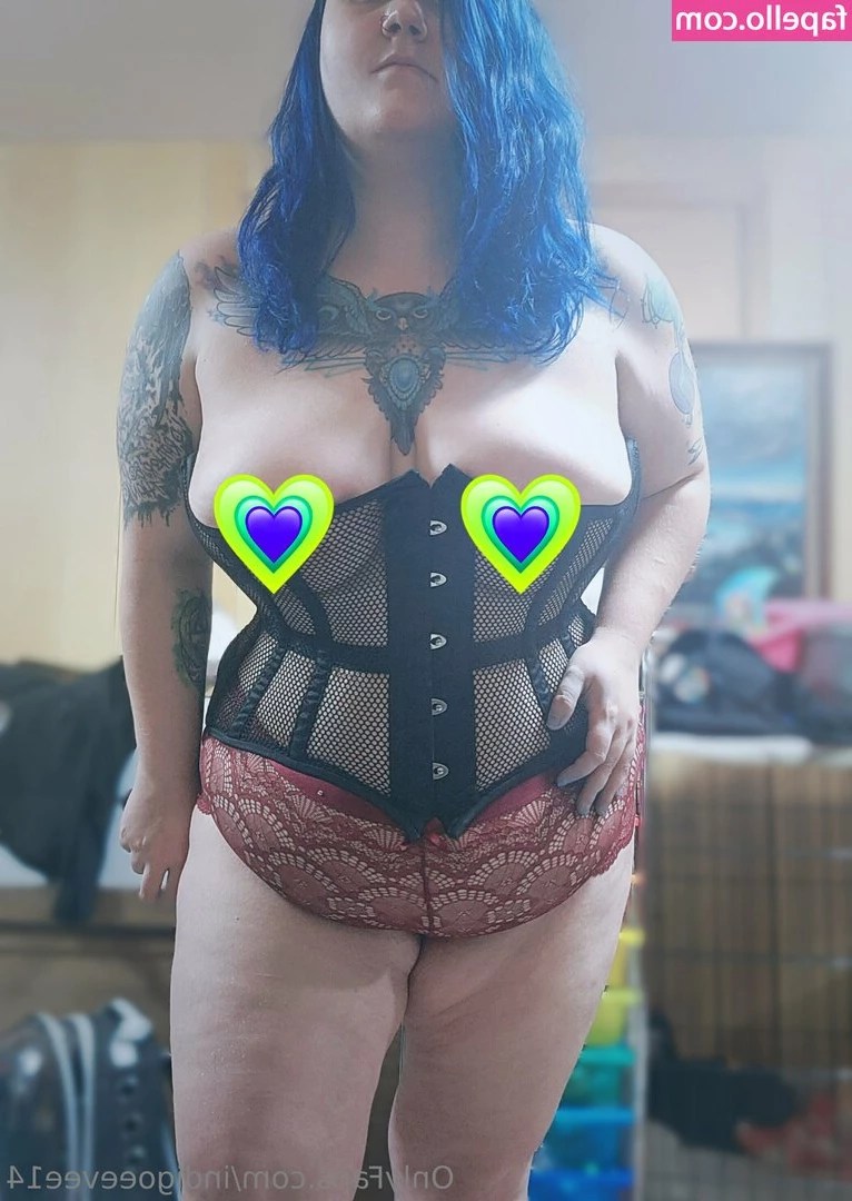 indigoeevee14 - new fish net look.. in time for halloween🕸️