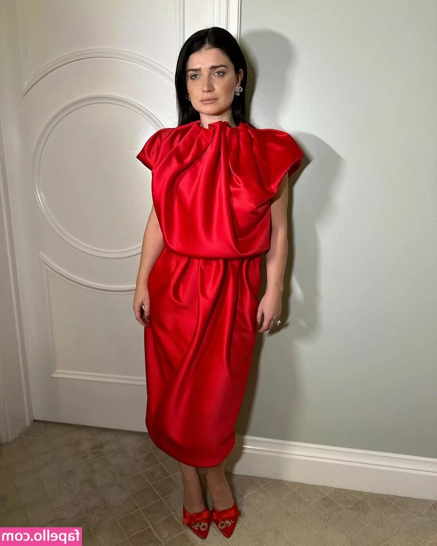 Eve Hewson [ eve-hewson ] - With glasses or without?  Sorry guys, I have internet issues, will be