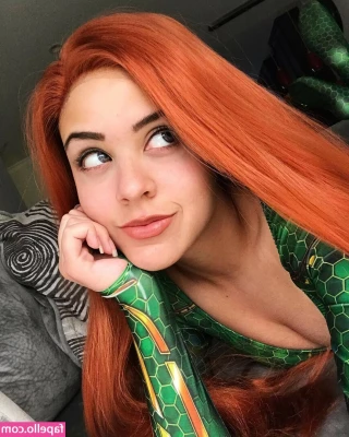 Snarky Jay Cosplay [ snarky-jay-cosplay ] - Was everything you wanted under the tree? ;)