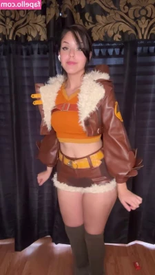 Snarky Jay Cosplay [ snarky-jay-cosplay ] - Dr Marilyn Monroe Is Gold