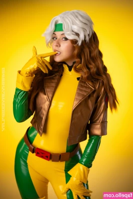 Snarky Jay Cosplay [ snarky-jay-cosplay ] - I was definitely feeling some Mommy Dom vibes in this set   only a