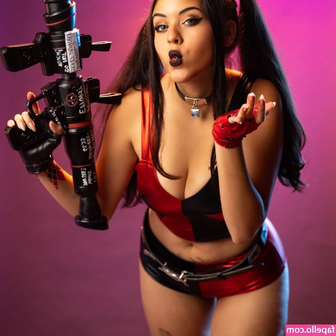 Snarky Jay Cosplay [ snarky-jay-cosplay ] - Nuevo video con foticos mi amor   esta noche a las 10 30 hora de
