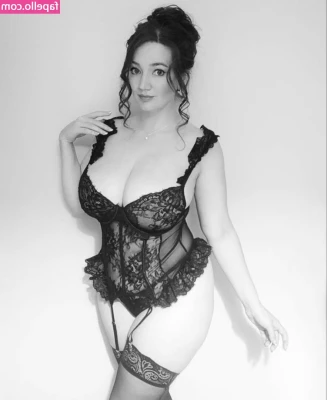 MissVintageDresses - I wonder why people stare at me when I go out like this😙