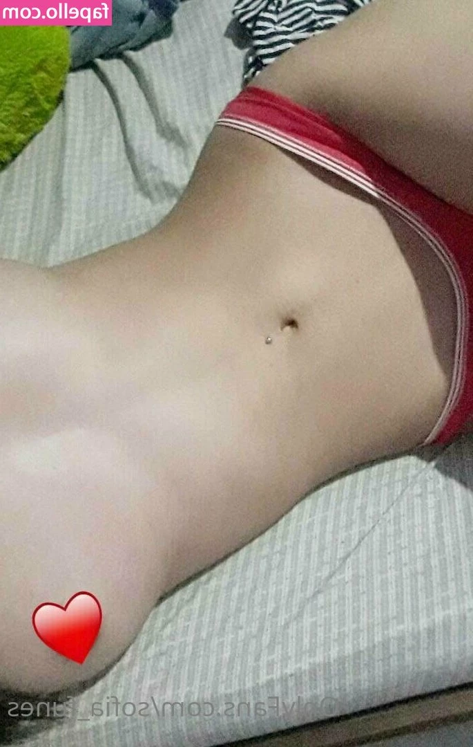 sofia_funes [ sofia-funes ] - Rate my booty&soles outta 5 🍑