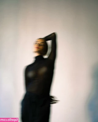 Camila Mayrink [ camila-mayrink ] - Wish your Goddess a good night.