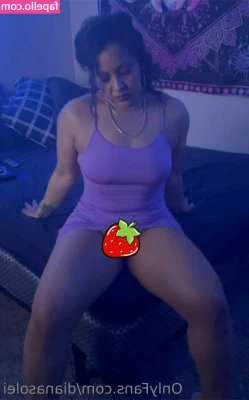 dianasolei - Yoga poses big toy tons of squirting  14 24  I used a realllyyy big