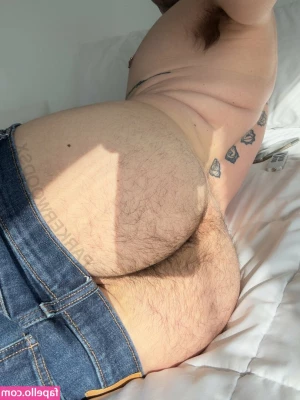 parkerwoodsx - I like to give it lots of kisses