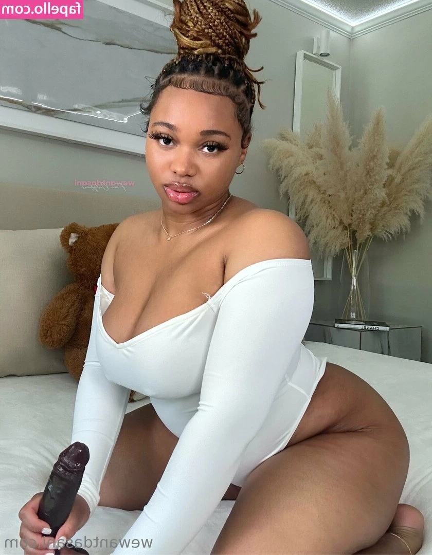 wewantdasani - Your favorite sexy slut is live now 😝🤤 Crazy orgy tonight