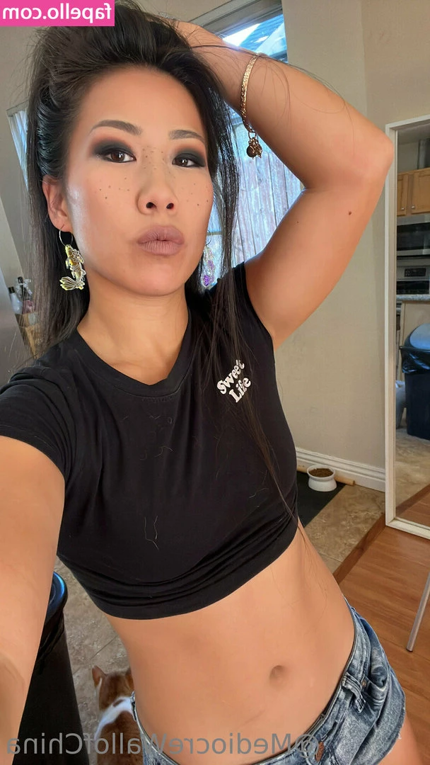 mediocrewallofchina - Shower sex with me