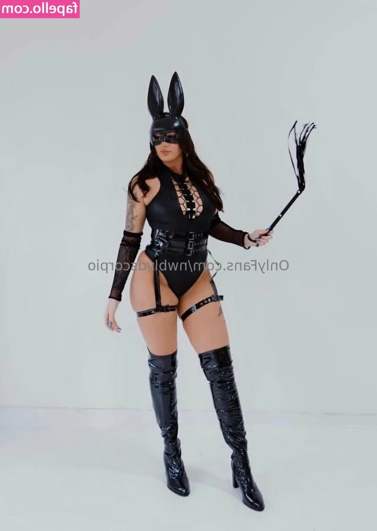 Nwblvdscorpio - Hi  I m  estefi28      latin girl    Do you want to have fun  I wait