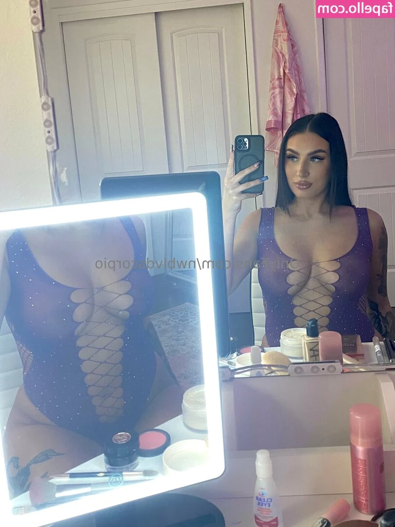 Nwblvdscorpio - Booty gif 🍑