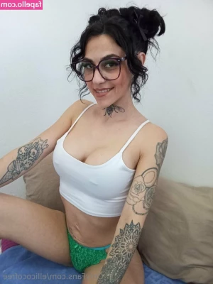 ellicocofree - Happy Thicc Thighs Thursdays