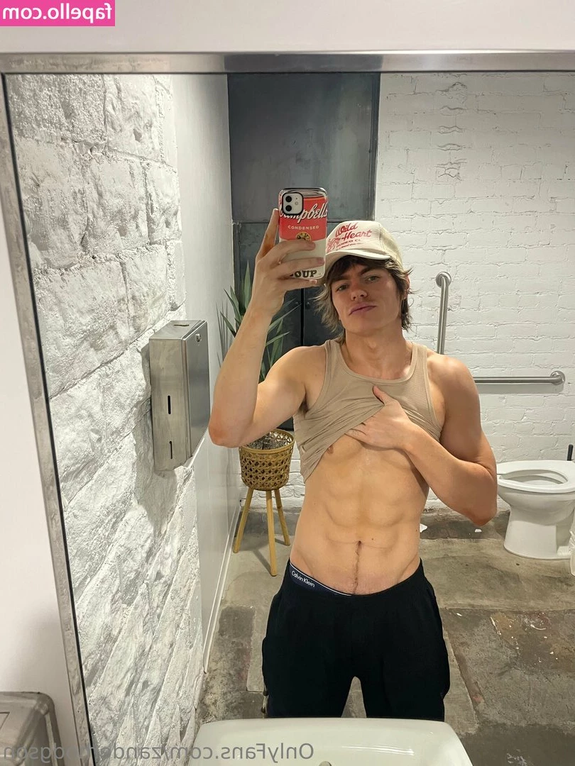 zanderhodgson - Mmmmm