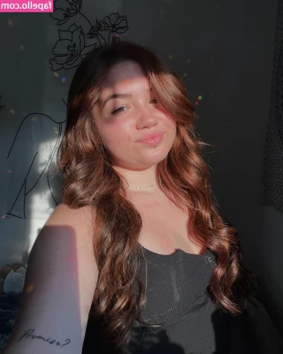 Nicole Dyer [ nicole-dyer ] - Hey yall so thinking about being active what yall think ? And what