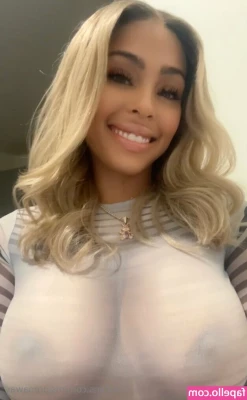 Jasmine Grenaway [ jasmine-grenaway ] - 🥵💦 ¿Prefieres comer o comernos? 🥵💦 🔥 Un poquito de