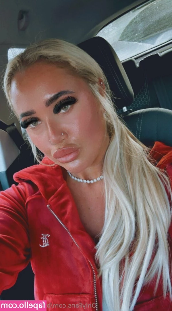 Bigboobzbarbie - In the shower