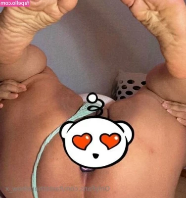 only.vanee [ only-vanee ] - It’s Titty Tuesday you call the shots.   You can motorboat my tits