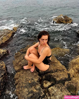 Anna Maria Sieklucka [ anna-maria-sieklucka ] - Check your in boxes  Sent out a bundle of pussy pics