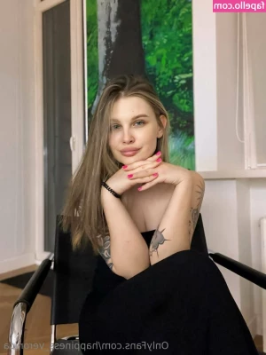 happiness_veronica [ happiness-veronica ] - Dream of me tonight daddy❤️😘