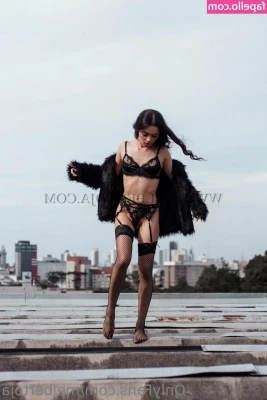 Mel Bertoja [ mel-bertoja ] - Your POV when I m on top