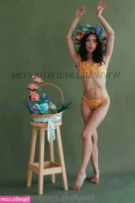 Mel Bertoja [ mel-bertoja ] - Hey there  little hello welcome taster for you       Lady in red