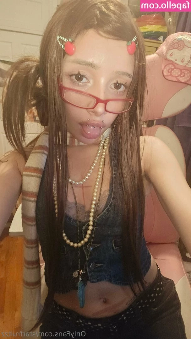 starfruitzz - New here  Just a jeep girl trying to afford upgrades  Let me know
