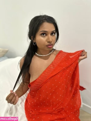 Zara Patel [ zara-patel ] - A little bit of my fatty butt  Want to see more