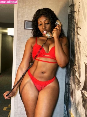 samira_0825 [ samira-0825 ] - I m an angel on the outside and a demonessa on the inside  you can be part 1