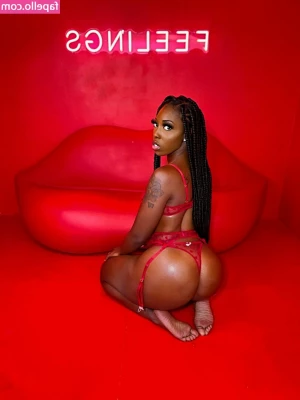 samira_0825 [ samira-0825 ] - 2 for 1 baby… Tip $7 and get 2 super filthy videos for the price of