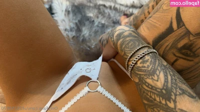 blackwidowbarbie - Have you seen what this filthy bunny has been up to??