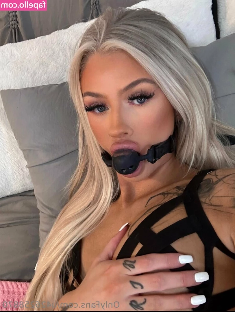 blackwidowbarbie - you won't handle at least 1 titjob😘