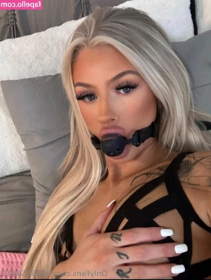 blackwidowbarbie - you won't handle at least 1 titjob😘