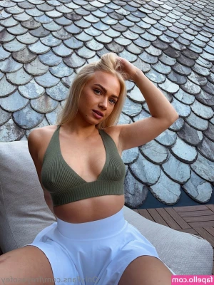 lilyxrainvip - let me shake my booty for you
