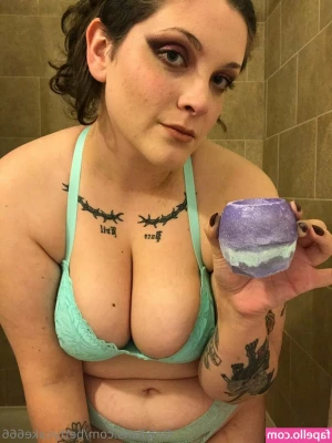bettycake666 - Welcome to  u84387663 and  u172519338  I have sent you a little