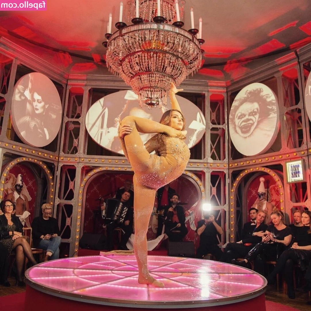 Lili Paul-Roncalli [ lili-paul-roncalli ] - Early morning ride ~💖🎠 Cream pie finish