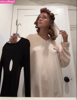 Mitsy Anderson [ mitsy-anderson ] - Love a bodysuit, so easy to open up and get naughty in.
