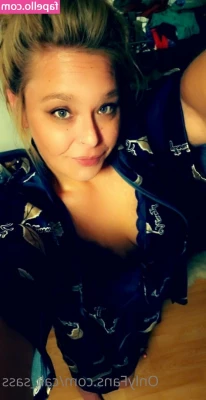 cali_sass [ cali-sass ] - FHM FRANCE  DECEMBER 2022 now is available https www magzter com ja