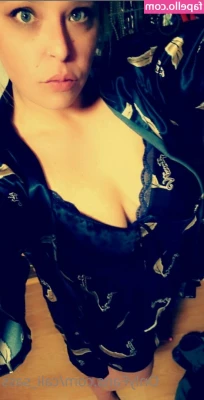 cali_sass [ cali-sass ] - Please enjoy watching my hair