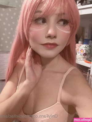 Daniella Claire [ daniella-claire ] - How s everyone s week going so far