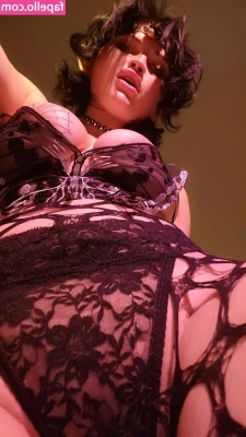 Doctor_Smiles553 [ doctor-smiles553 ] - It is how I keep myself fit 😈💋😎❤️🔥