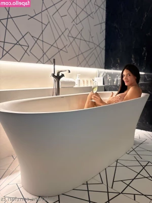 lari.ts [ lari-ts ] - Right we’ve had breakfast, now who wants a brew? 🫖