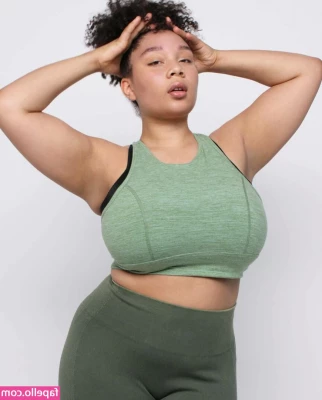 lightskin [ lightskin-1 ] - Happy Hump Day babies   make sure you re checking your messages today