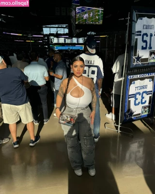 lightskin [ lightskin-1 ] - More from my picnic