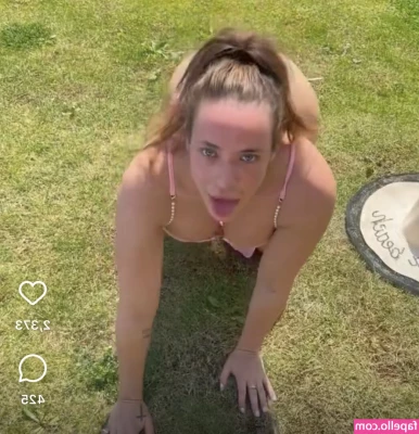 Stephanie Davis [ stephanie-davis ] - Unlock for a sweet surprise 💘