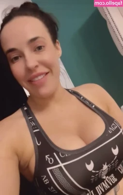 Stephanie Davis [ stephanie-davis ] - Surprise! Get your morning wood off to me 🍆💦