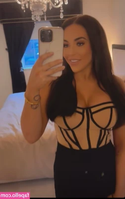 Stephanie Davis [ stephanie-davis ] - Just a thank you for my subscribers so far🥰🖤