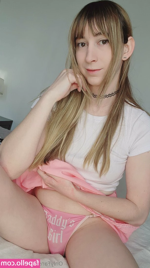 paris_sx [ paris-sx ] - Want a virtual nude kiss from me? 💋💋💋