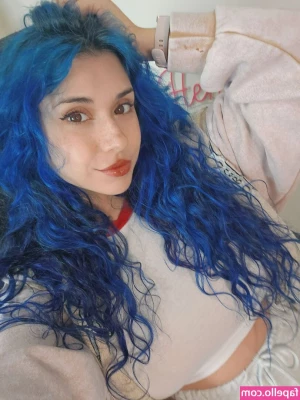 krisfits [ krisfits-3 ] - Earn a Free month subscription on OnlyFans by referring someone.