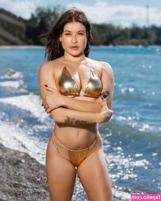 Nicole Procyk [ nicole-procyk ] - En la ducha🥰  In the shower🥰