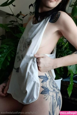 loulabellxxx - Naked and horny 💖😈